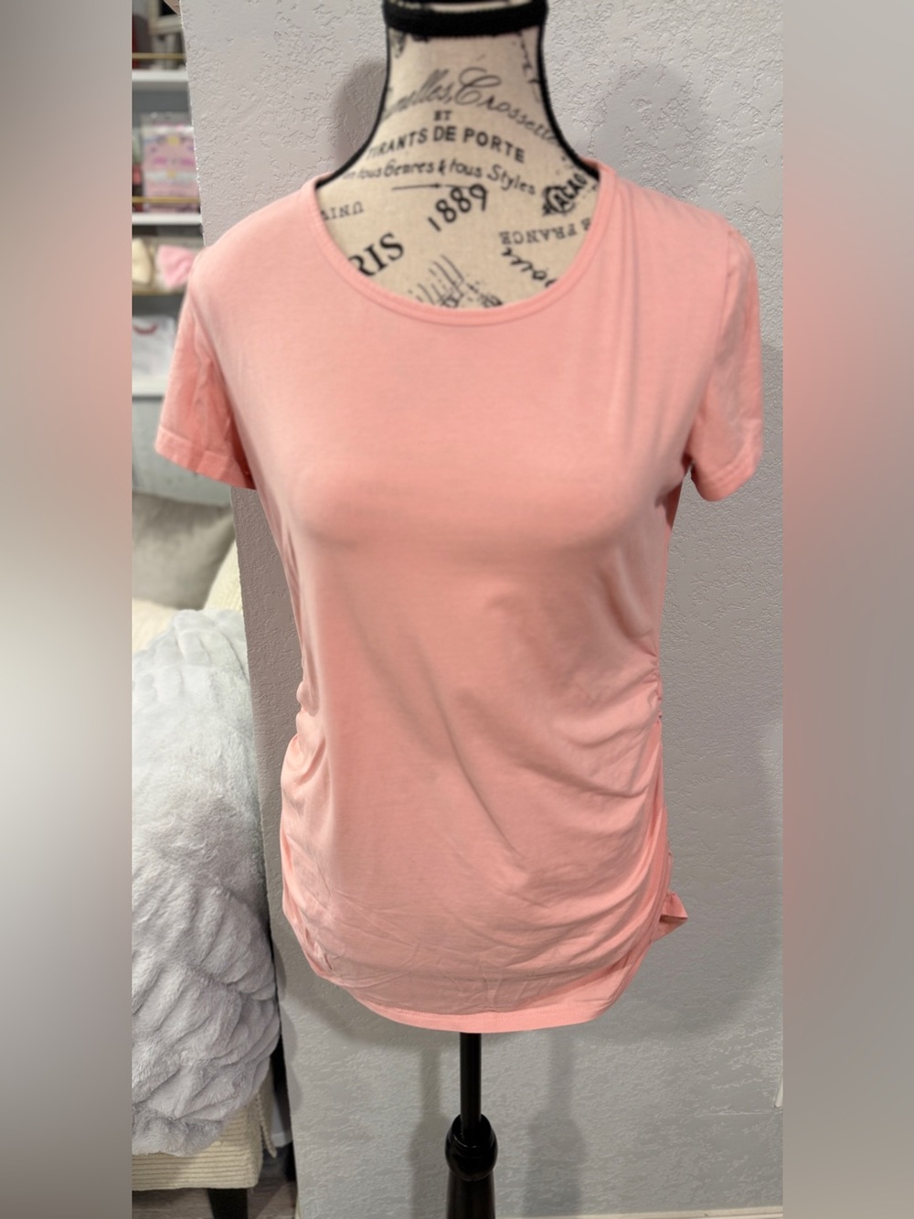 Bearsland Maternity Size Medium Pink Ruched Side Short Sleeve - Picture 2 of 7
